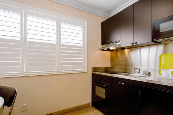 Red Roof Inn & Suites Monterey image 58